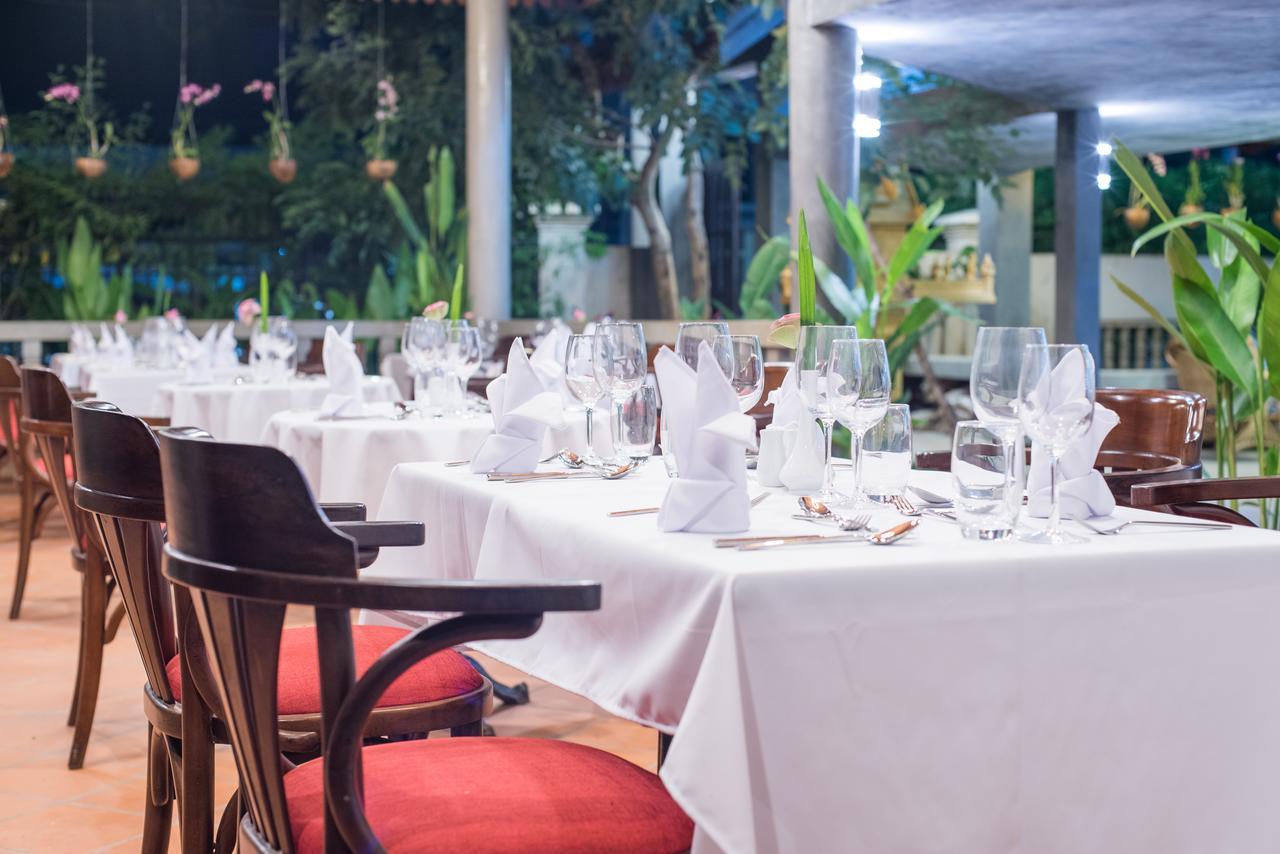 Naga Gate Boutique Hotel Сиемрип Экстерьер фото